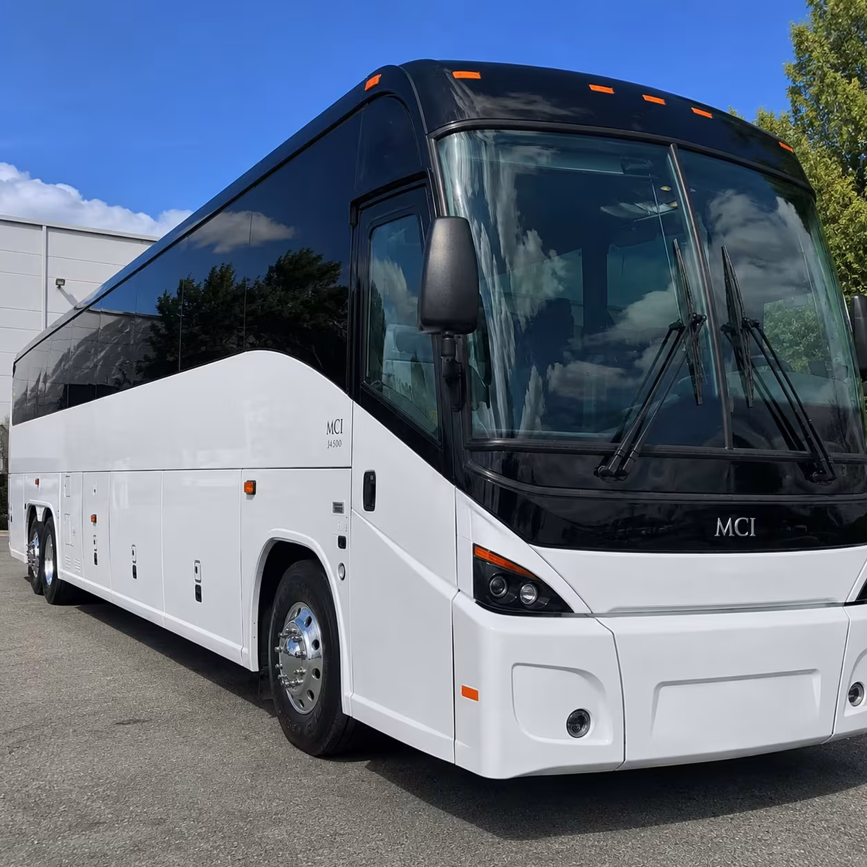 sports team fan charter bus rentals in bethlehem